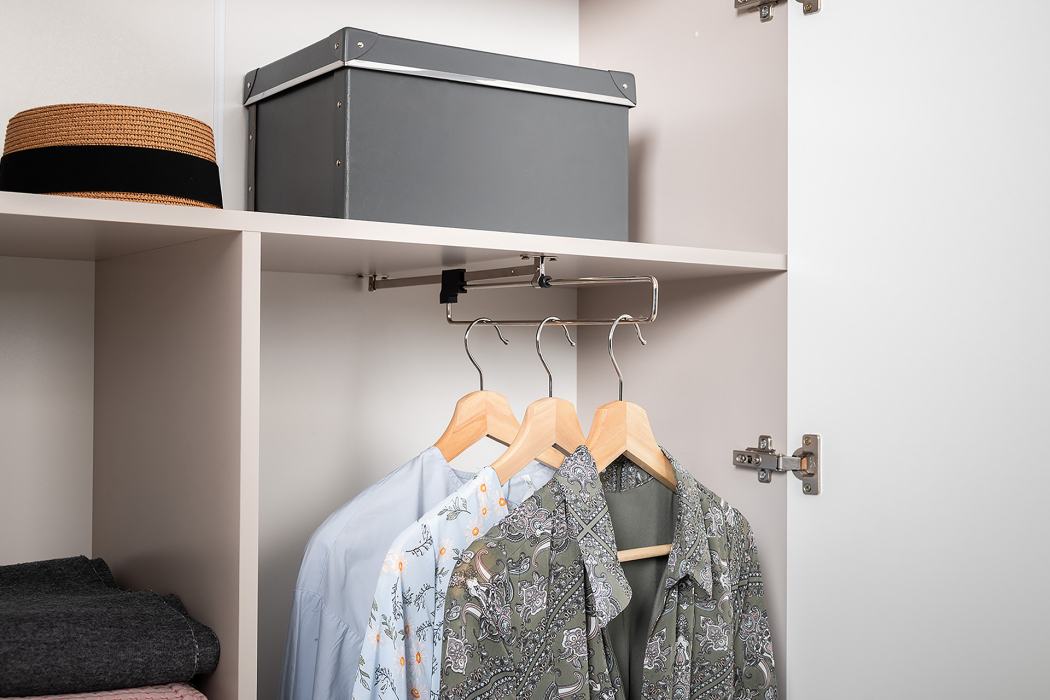 Шкафы распашные, Шкаф для одежды Ричфорд 16.327.02