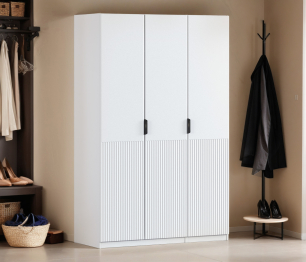 Шкаф трехдверный Макс 1500 мм, вариант №2 (ЛДСП/МДФ)